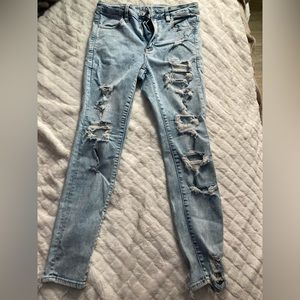 American eagle ripped skinny jeans